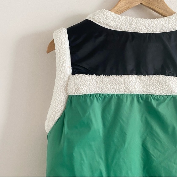 Bdg Vibrant Green Nylon Sherpa V Neck Winter Zip Vest - Picture 11 of 16